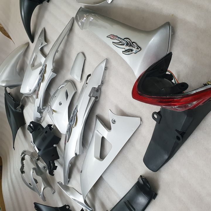 Dàn áo xe wave S100 màu BẠC wave alpha / Wave RS [ TẶNG KÈM TEM ] với 3 lớp sơn trên bề mặt dàn áo xe WAVE