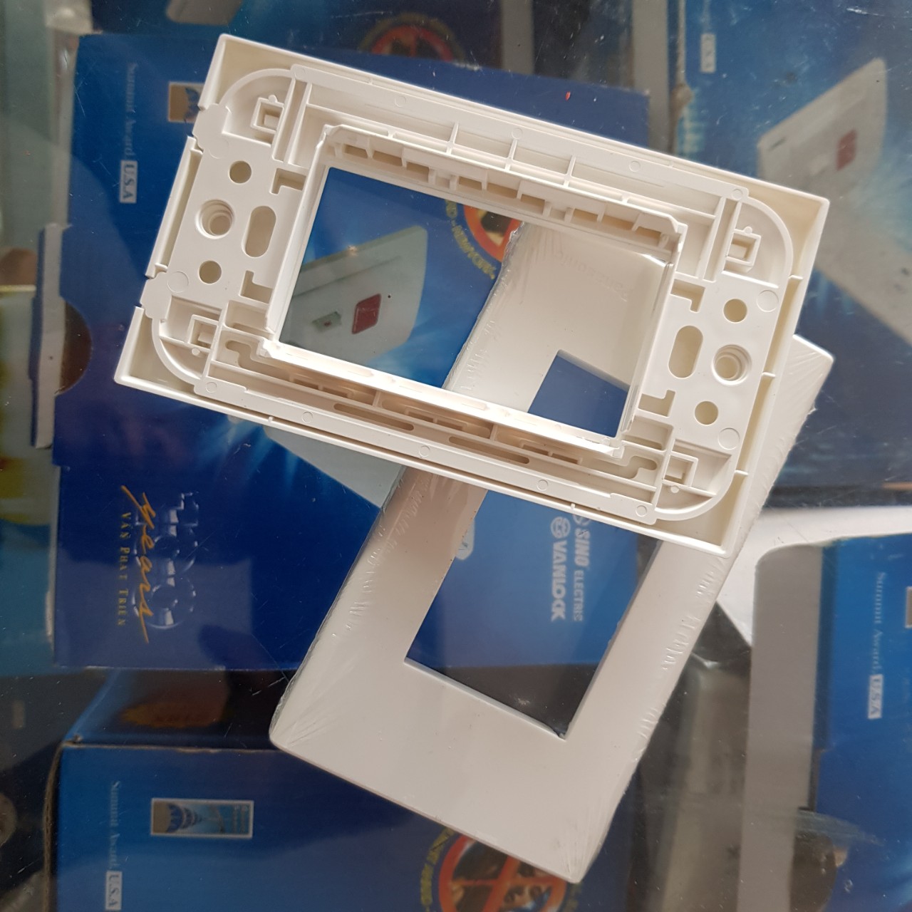 [ PANASONIC ] MẶT CÔNG TẮC DÒNG WIDE