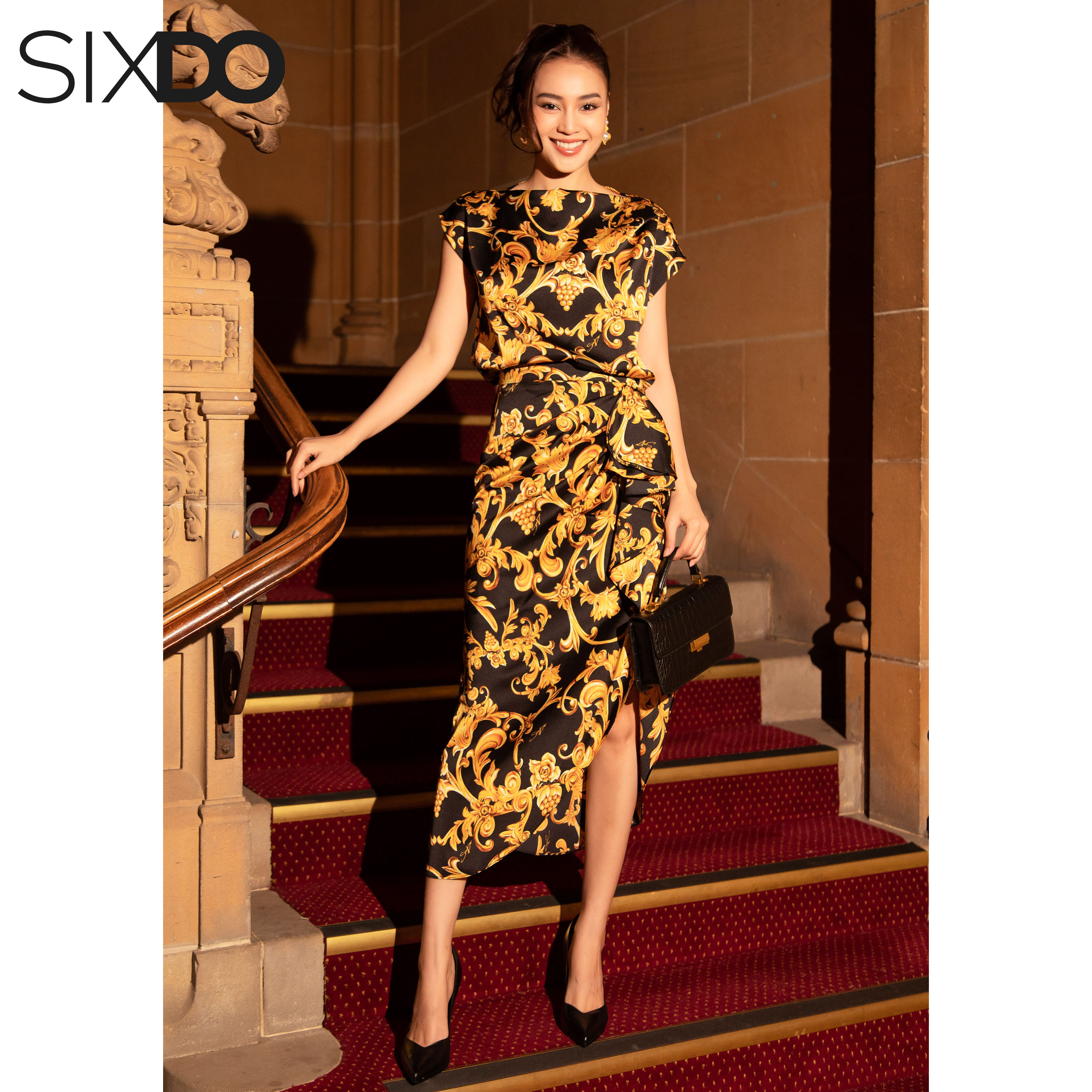 Chân váy lụa nhúm eo họa tiết baroque SIXDO