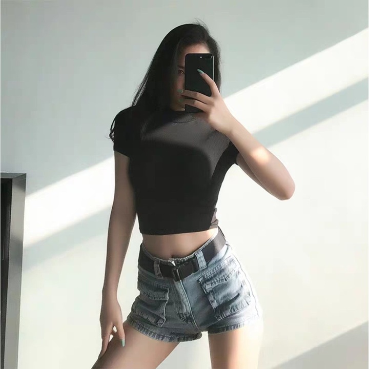 Áo Croptop Cộc Tay Cổ Lọ Ba Phân From Ôm Basic - Tharo Store