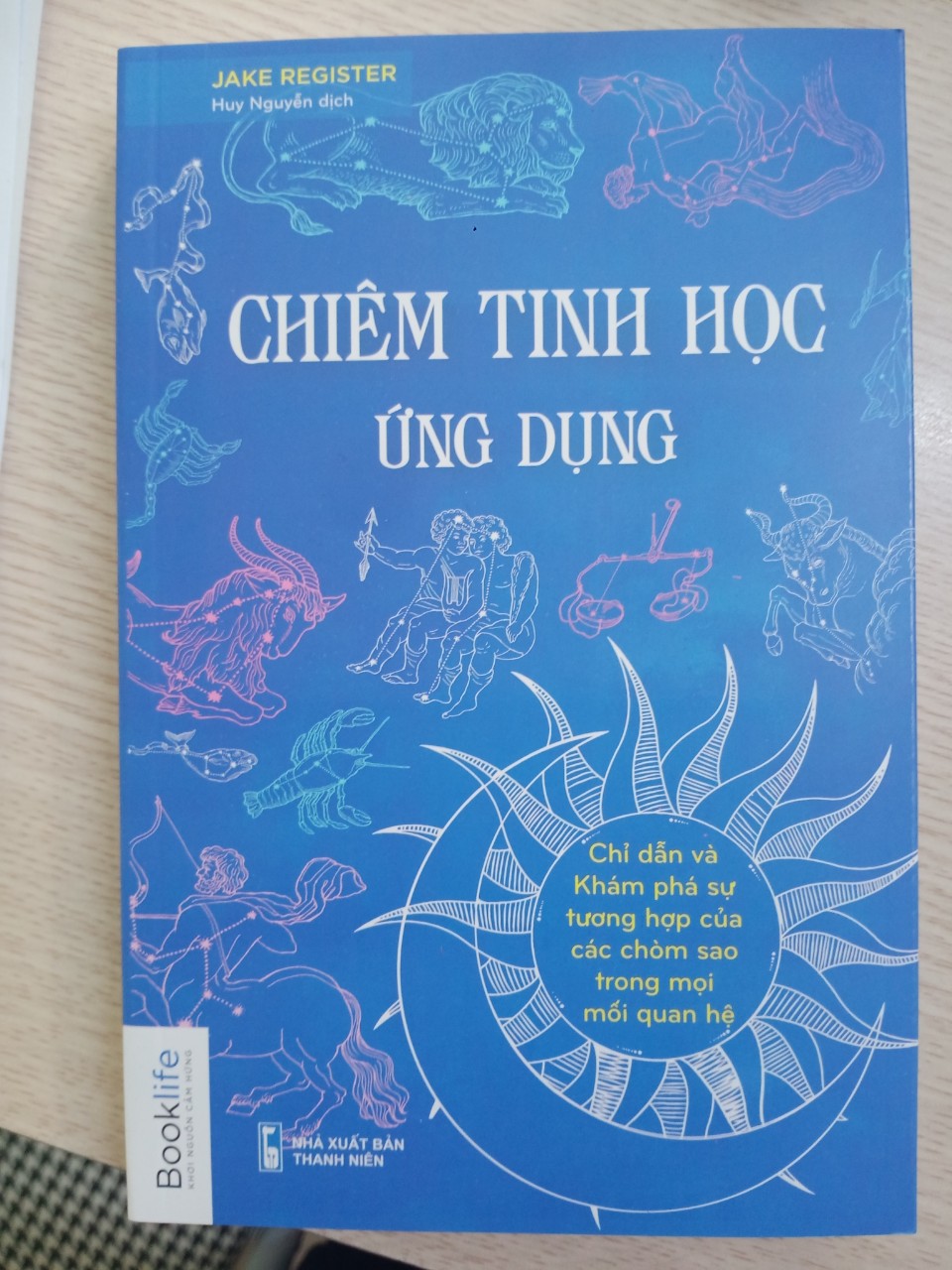 Chiêm tinh học ứng dụng