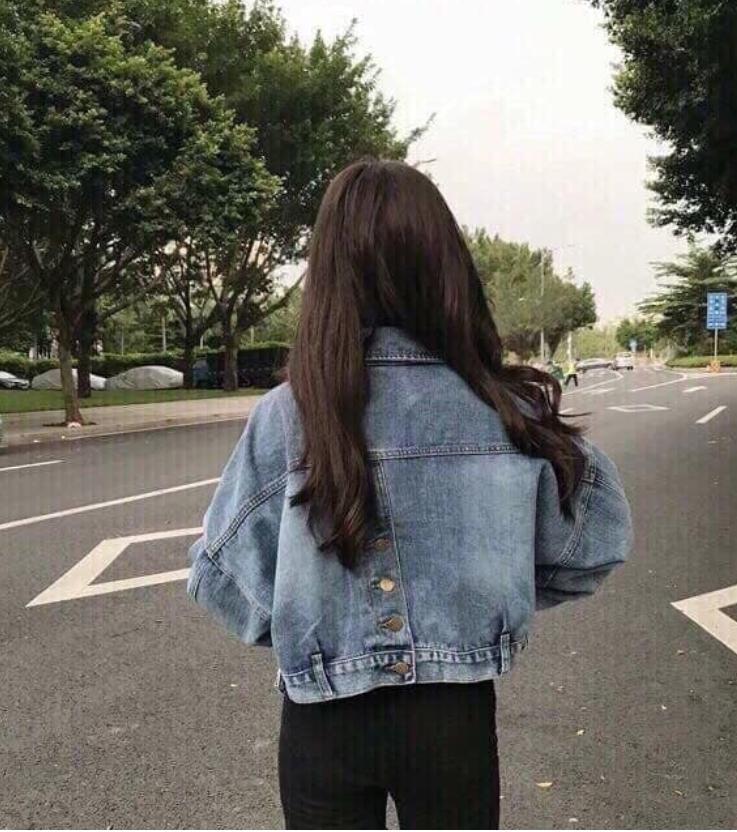 Áo khoác jean nữ form rộng croptop phối nút lưng