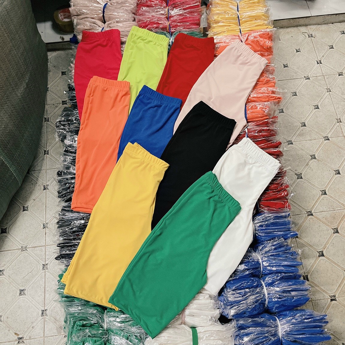Quần legging nhiều màu lửng ngố