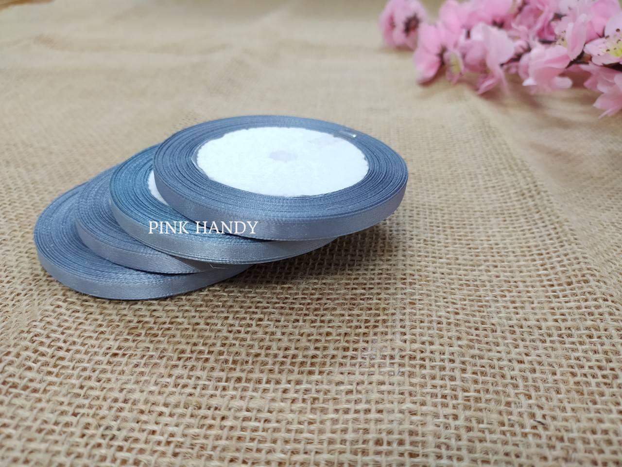 Cuộn ruy băng màu xám nhạt vải lụa trơn - bản rộng 0,5 cm, 5 mm, 5 ly dài 22m RB05XNH1