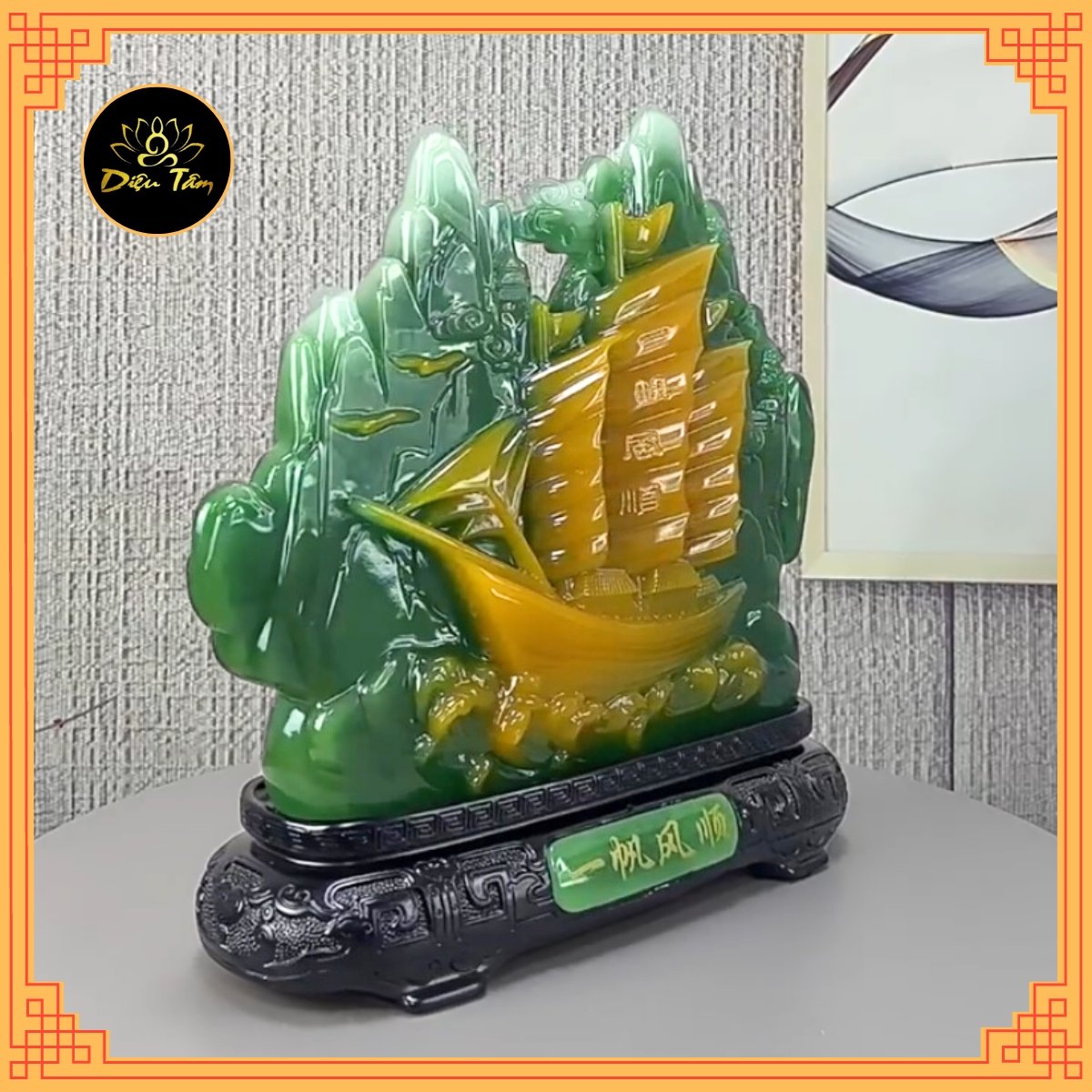 Wind-up sailing craft statue