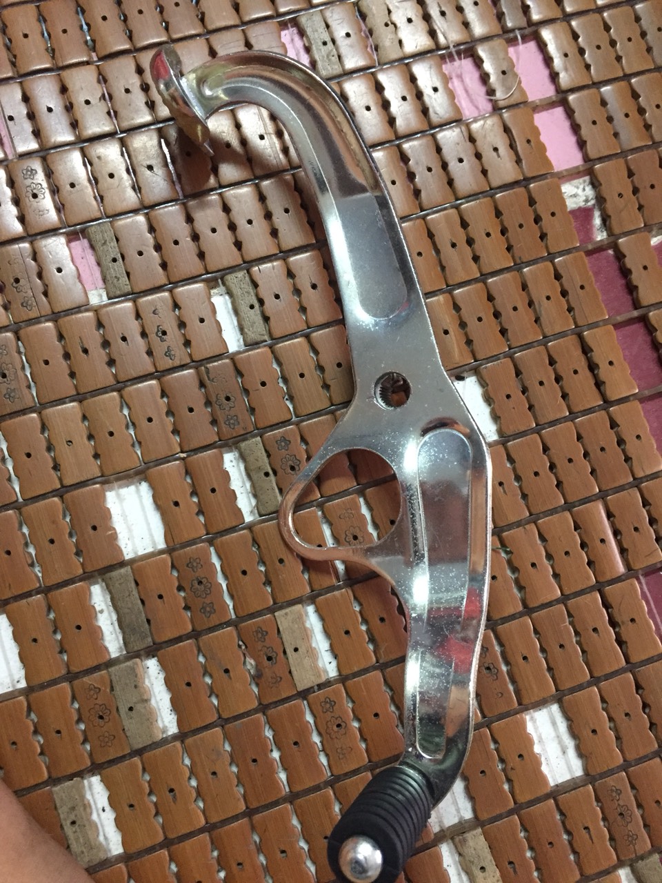 Cần số xe Taurus