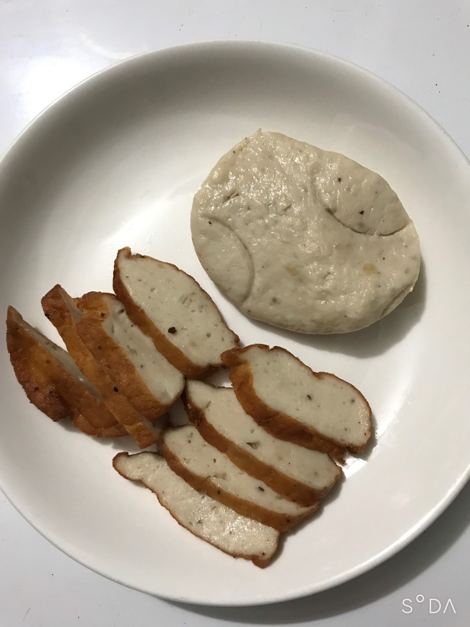 Chả cá chiên thơm, ngon, dai - ăn là ghiền