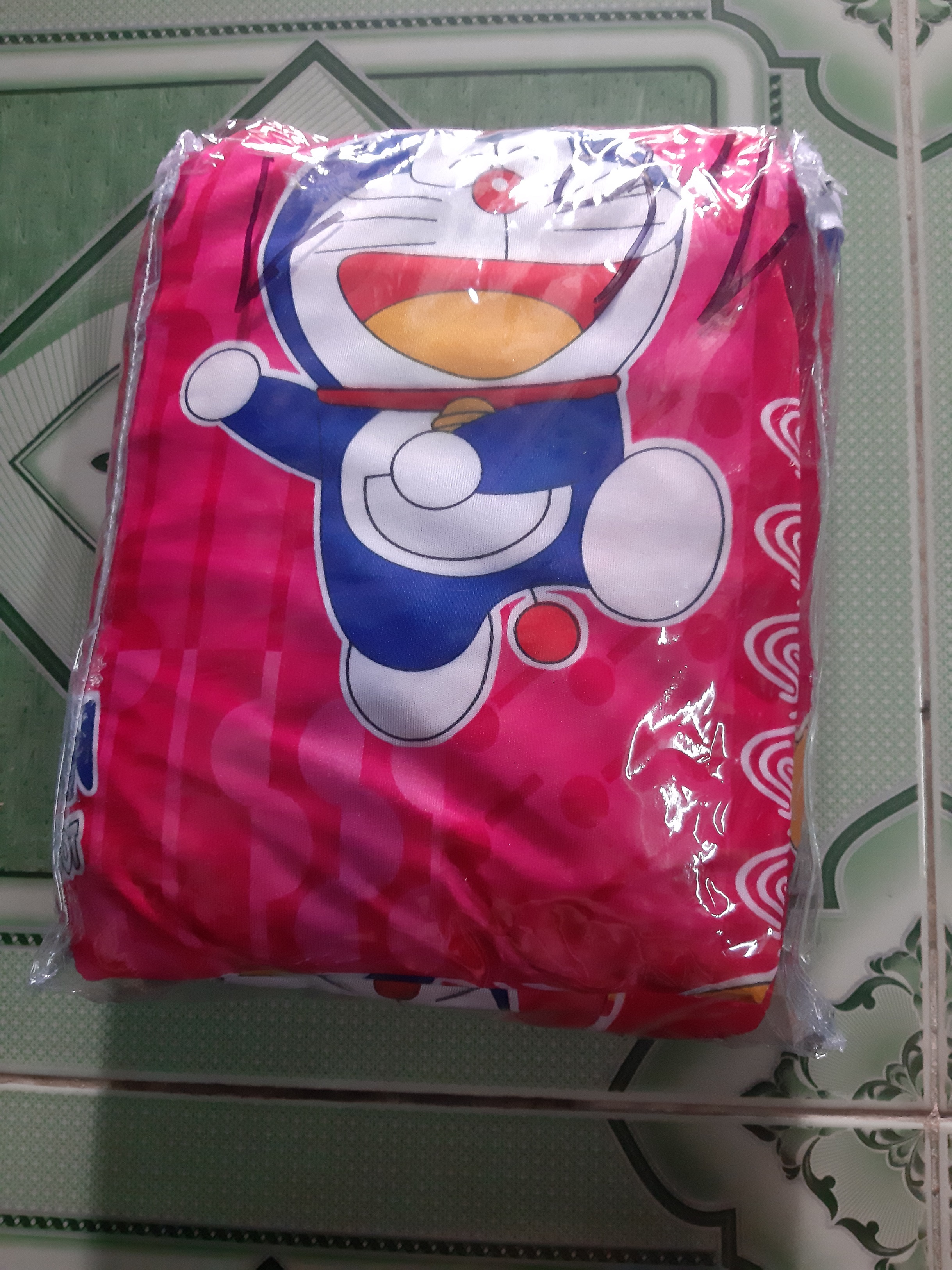 Ga trải giường nệm hình Doraemon, bông hoa