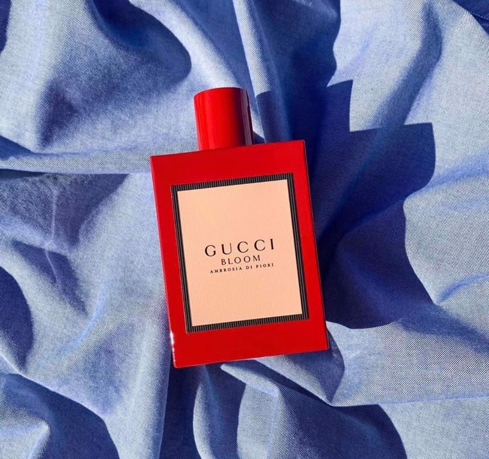 nước hoa bloom đỏ