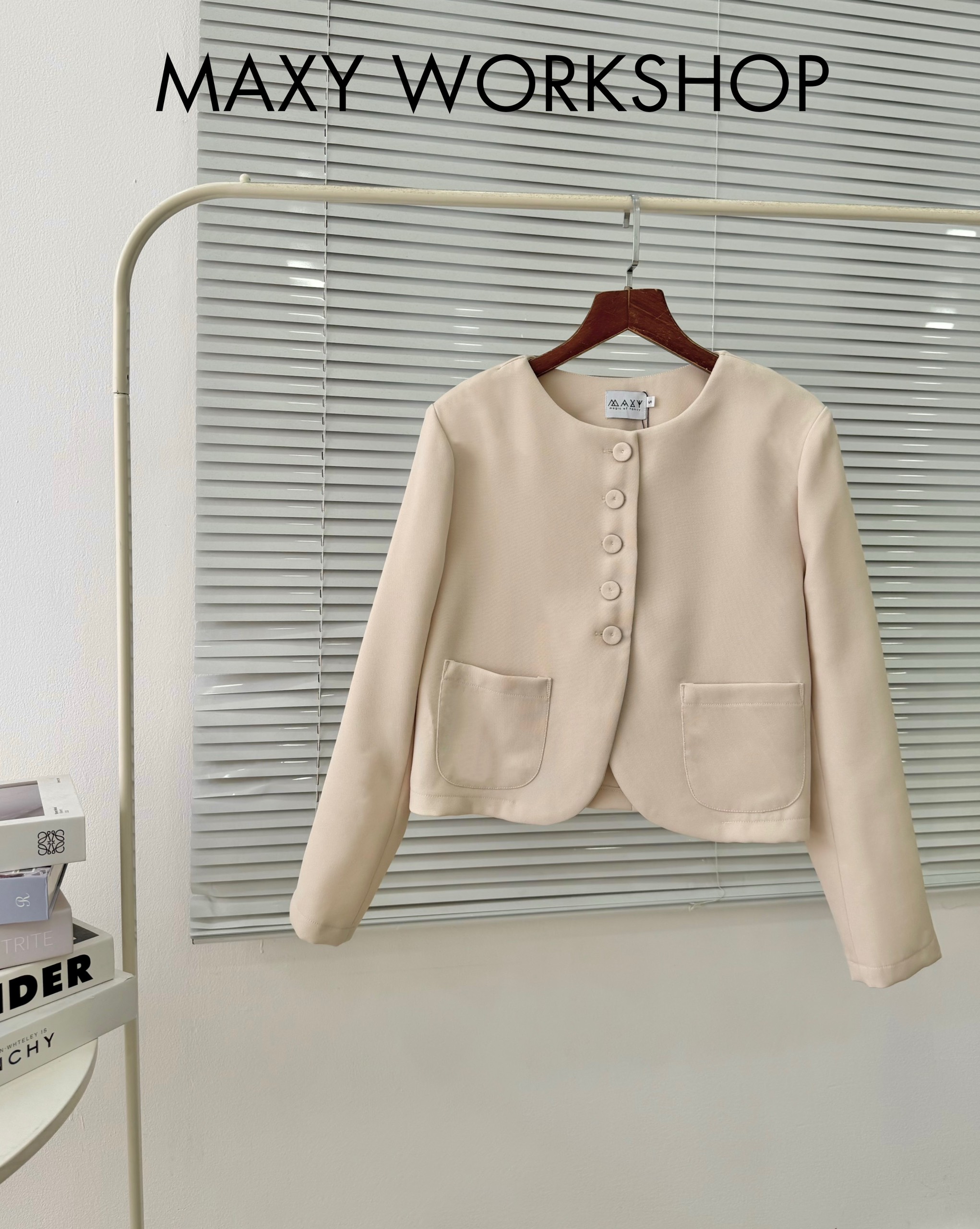 Áo khoác nữ tay dài dáng Croptop Cropped Jacket Maxy Workshop