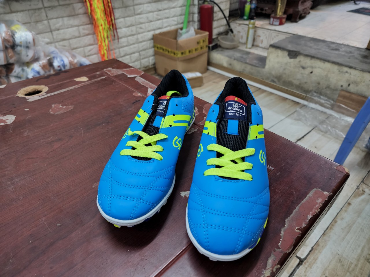 Giầy đá banh Cp 044c