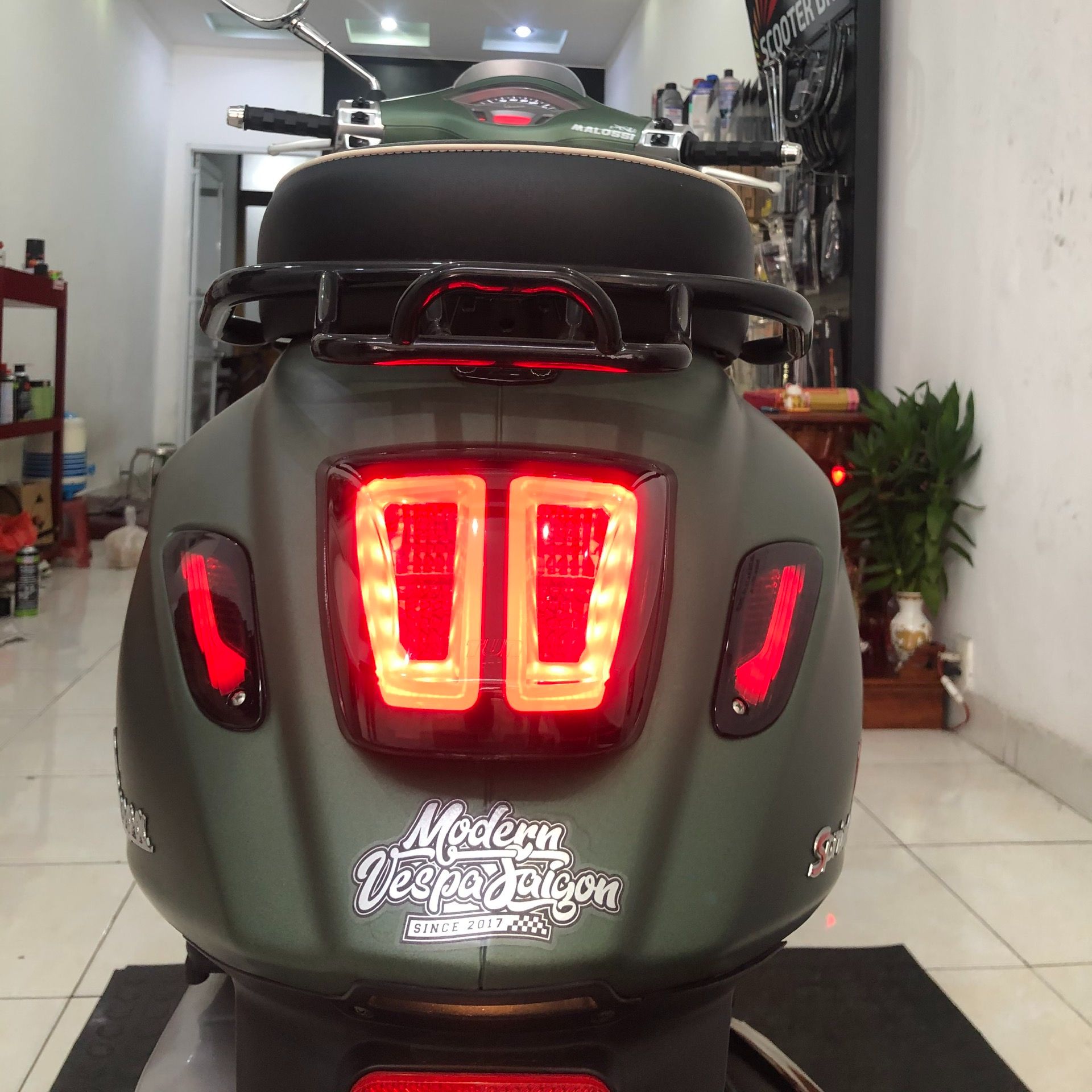 Đèn hậu LED TUN cho Vespa Sprint/Primavera