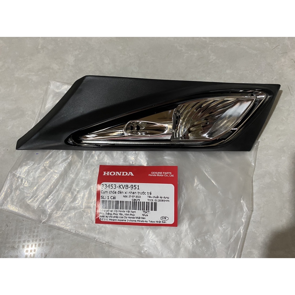 Chóa đèn xi nhan trước bên trái Click 110