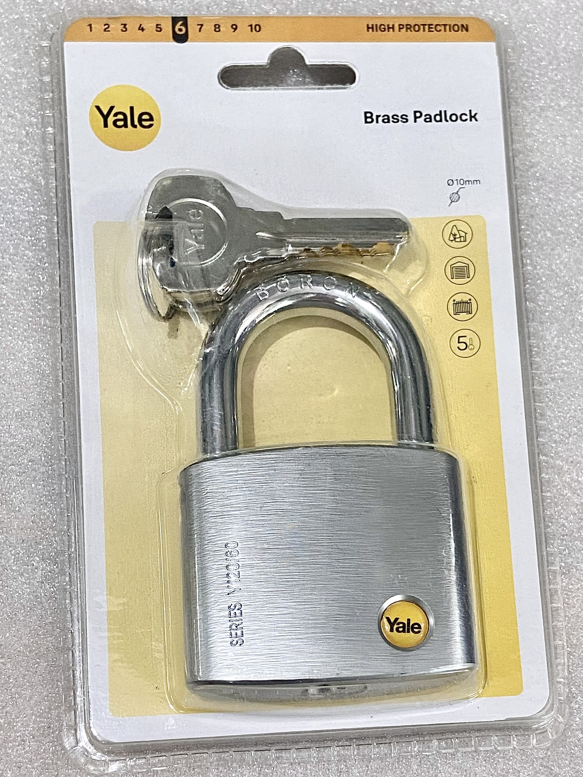 Khóa yale y120/60/135/1 chìa răng cưa - thân đồng mạ crome rộng 60mm