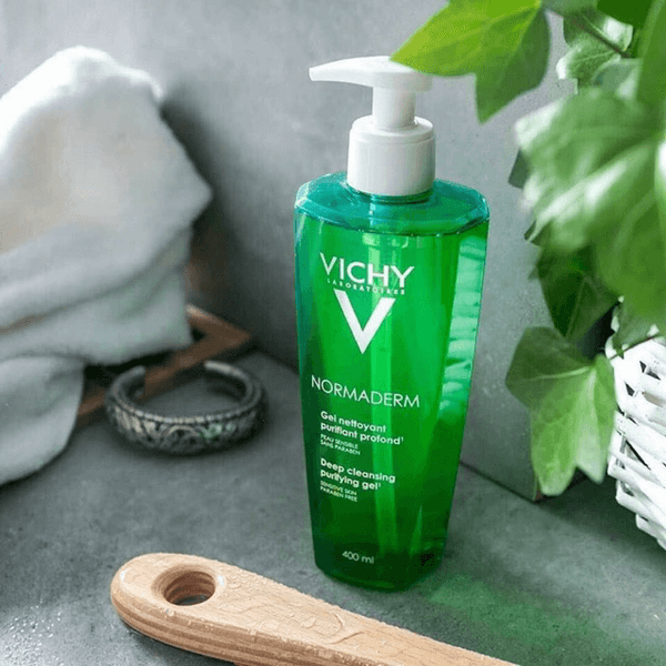 Sữa rửa mặt Vichy Nomaderm dành cho da dầu mụn 400ml