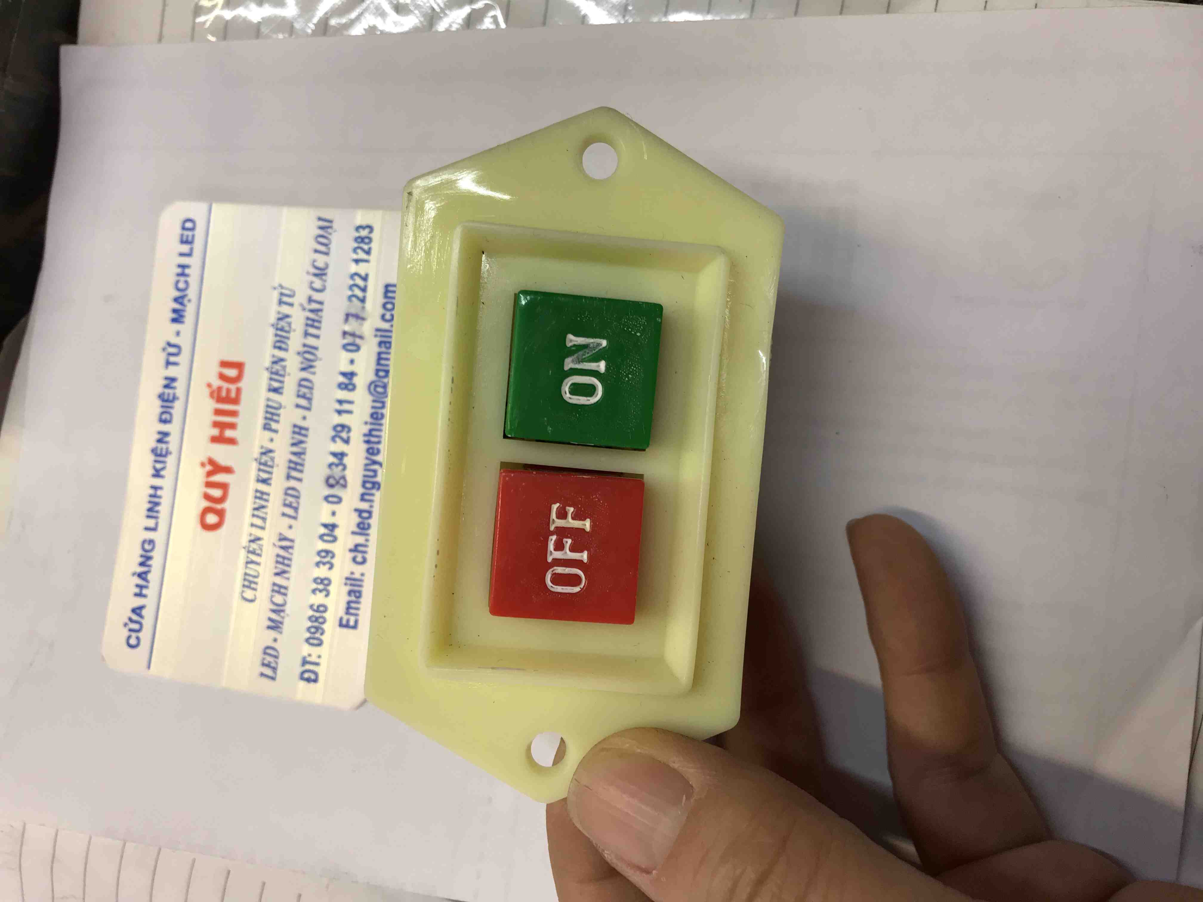 Công tắc on off 220v 5a - congtacon-off220v