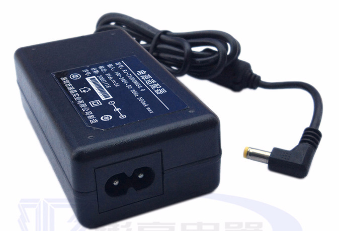 Adapter nguồn 8v 2a loại tốt, đã qua sử dụng