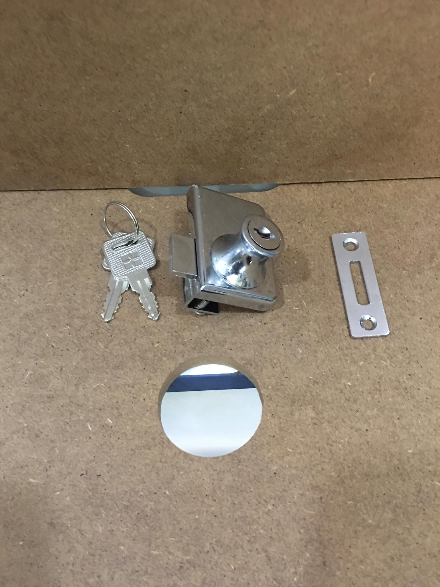 Khóa tủ kính 2 cánh Xiehe