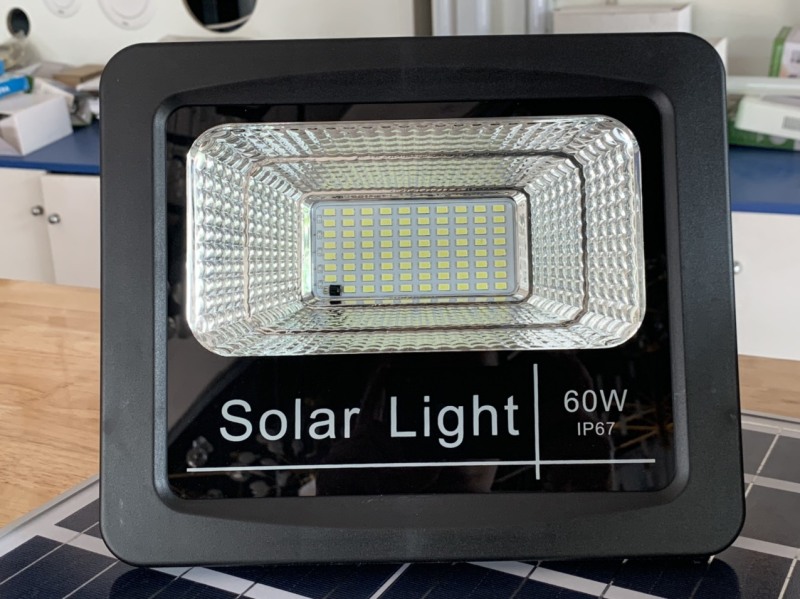Pha năng lượng mặt trời 60w