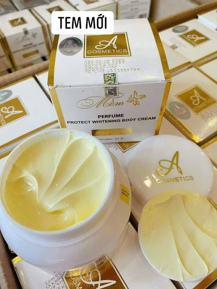 Kem body mềm A Cometic mẫu mới 2020