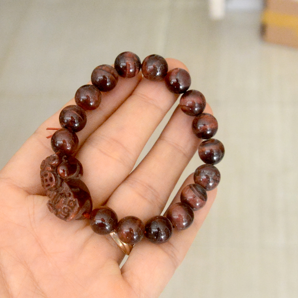 [HCM]Vòng tay chuỗi đá phong thủy mắt hổ đỏ tỳ hưu-nhiều cỡ ly