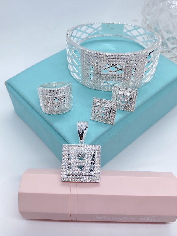 Bộ vòng bạc cao cấp