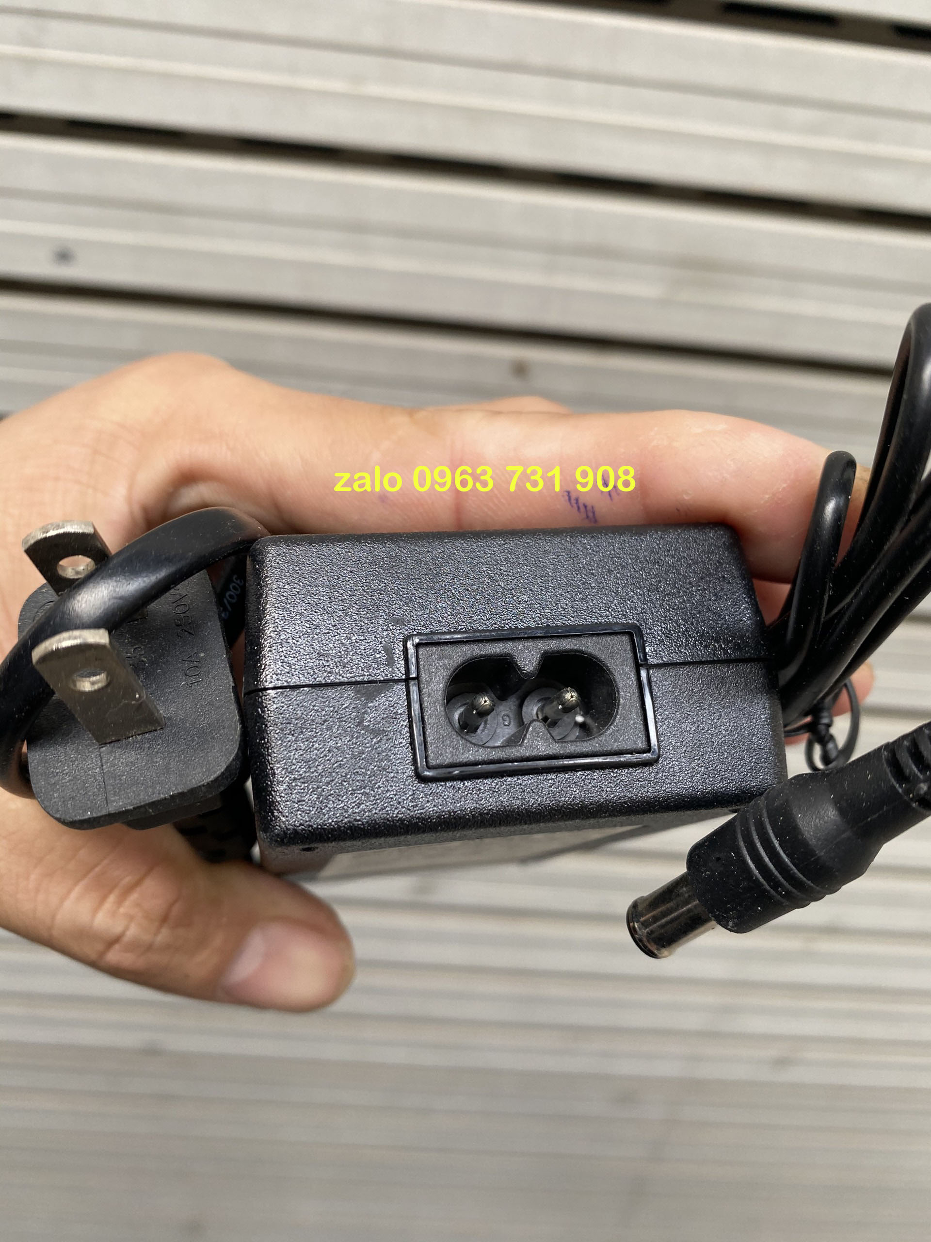 Adapter nguồn màn hình samsung 14v 1.43A