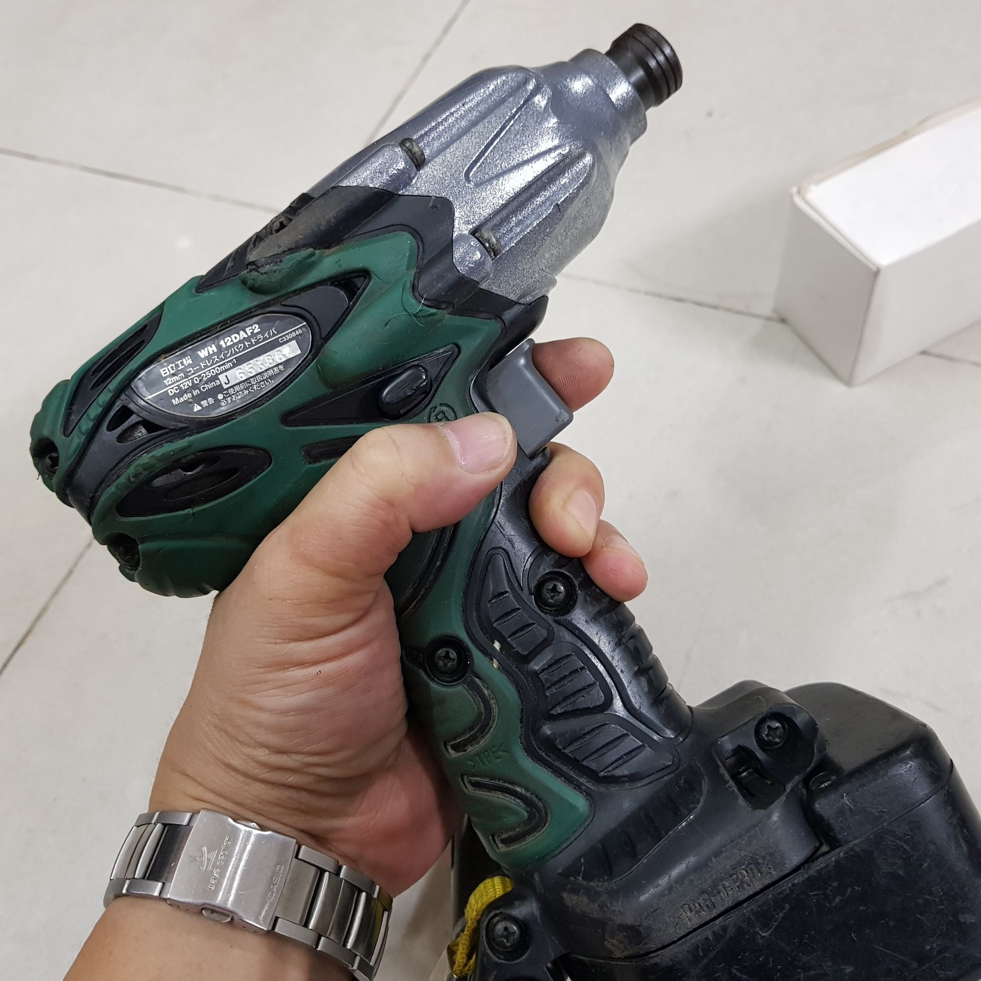 Máy bắn vít Hitachi nội địa Nhật