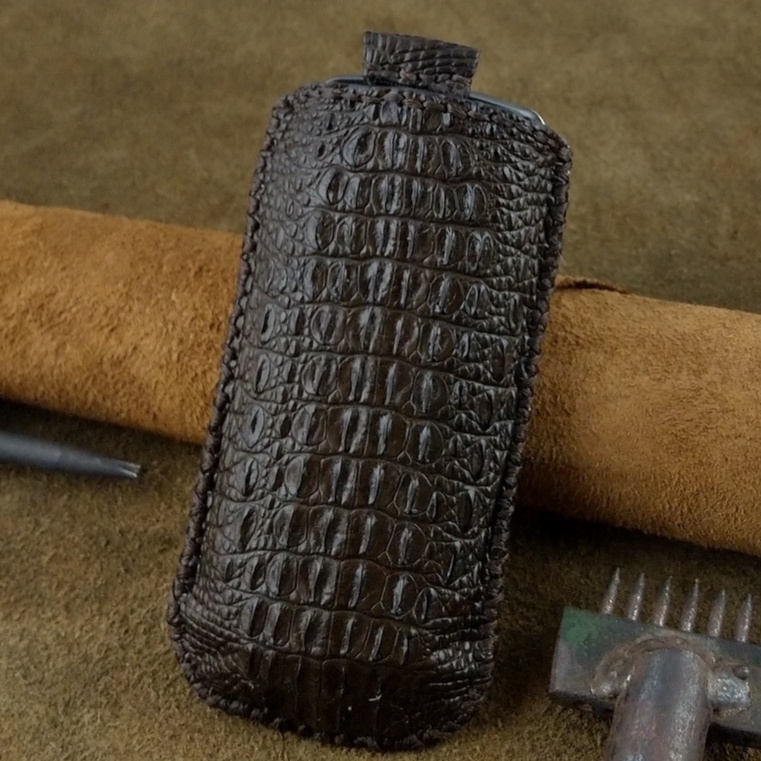 Bao da có dây rút Nokia 8800 handmade da cá sấu thật
