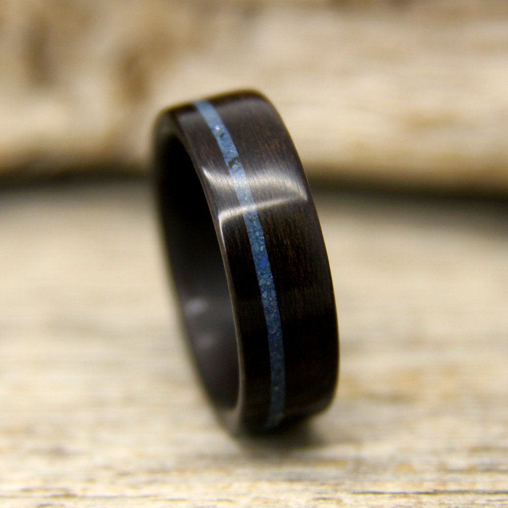 Nhẫn gỗ Mun cẩn đá lapiz lazuli được làm hoàn toàn thủ công bằng tay