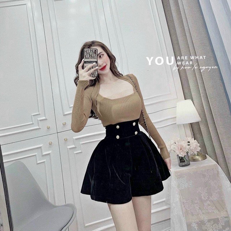 Áo len gân cổ vuông cực xinh xắn