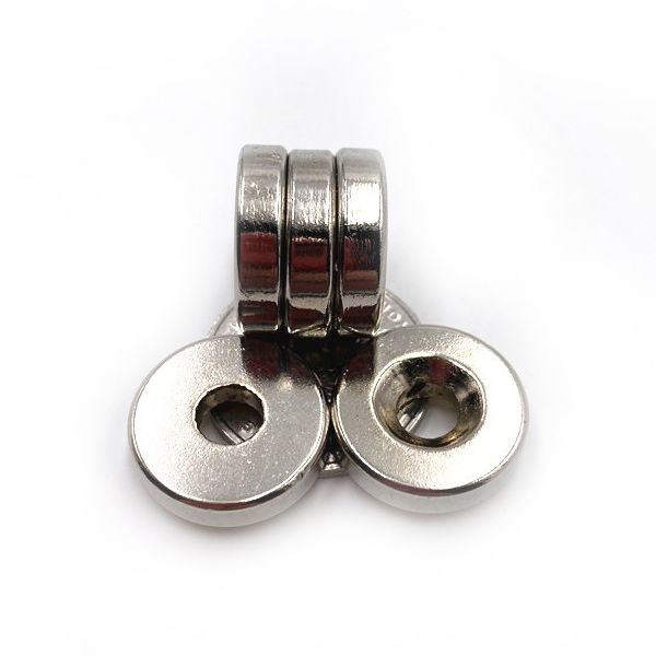 Round Magnet 20X5 with 5mm Holes, Strong Magnetism N35