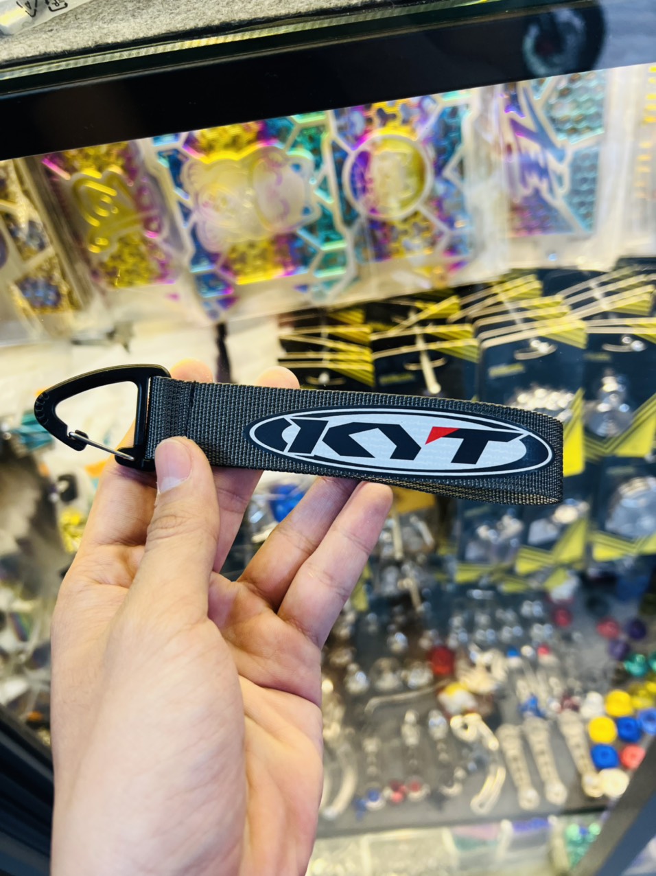 Móc Khóa Dây KYT/Tem