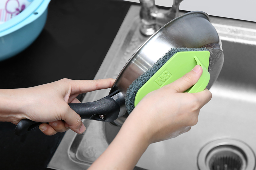 [HCM]Bàn Chải Cước Xanh Dày Có Cán Cầm