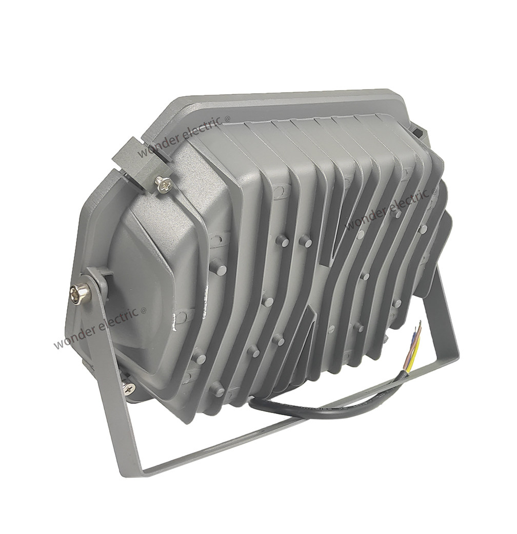 Đèn Pha LED 50W chiếu xa