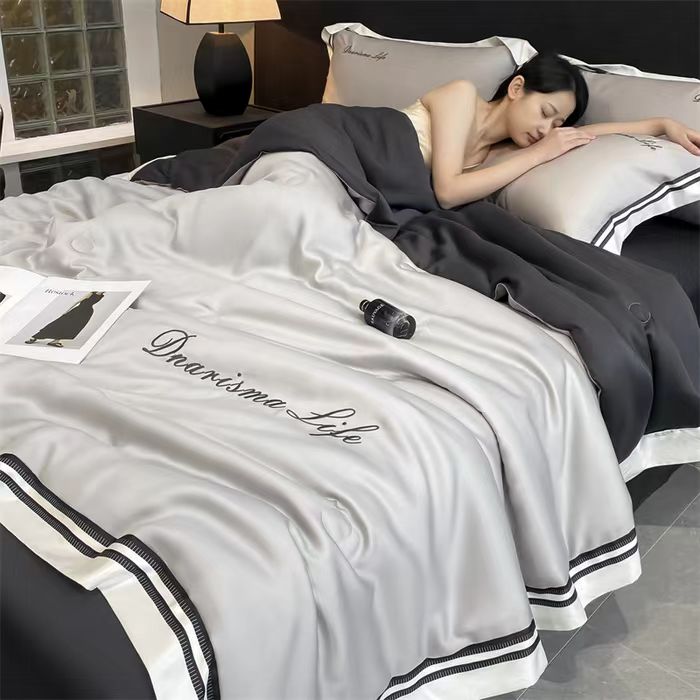 Bộ Chăn Ga 4 Món Tencel 60s Trơn Cao Cấp HERENA - Sự Lựa Chọn Hoàn Hảo Cho Mùa Hè Mát Lạnh