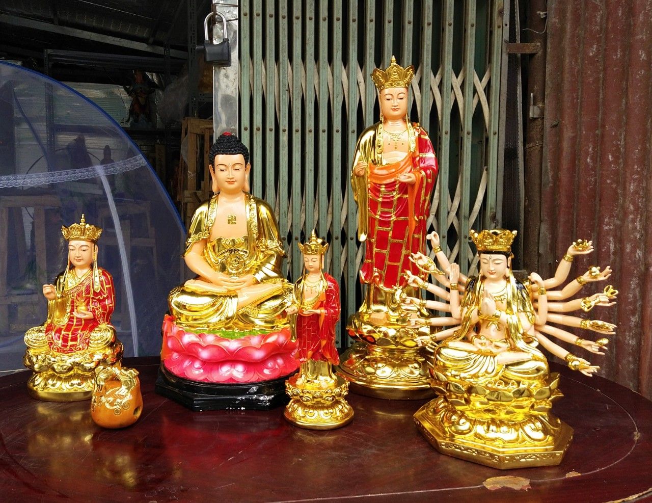 Tượng Phật mẫu Chuẩn Đề 40cm dát vàng
