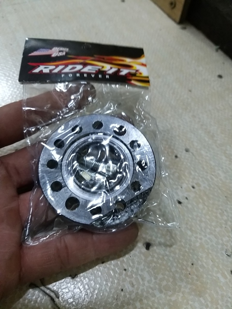 Thớt xoay co xăng ( thớt xoay bình xăng bông mai)