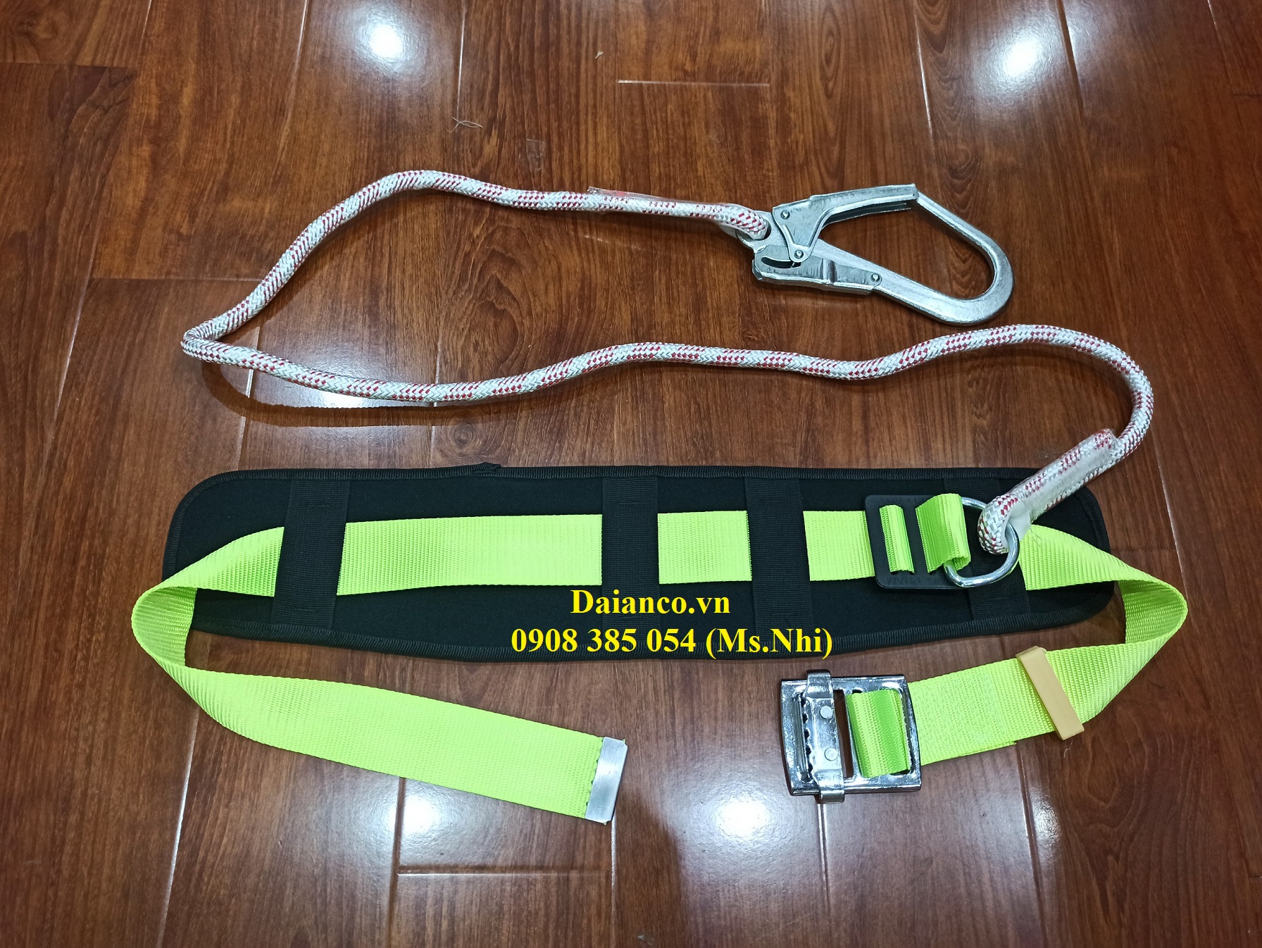 Dây đai nịt bụng 1 móc thép có miếng đệm ở dây nịt bụng (dây thừng)
