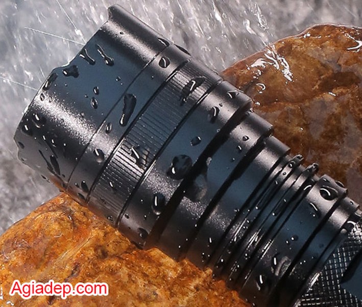Đèn Pin siêu sáng SupeFire sáng rực mọi cấp độ + 2 Pin SẠC