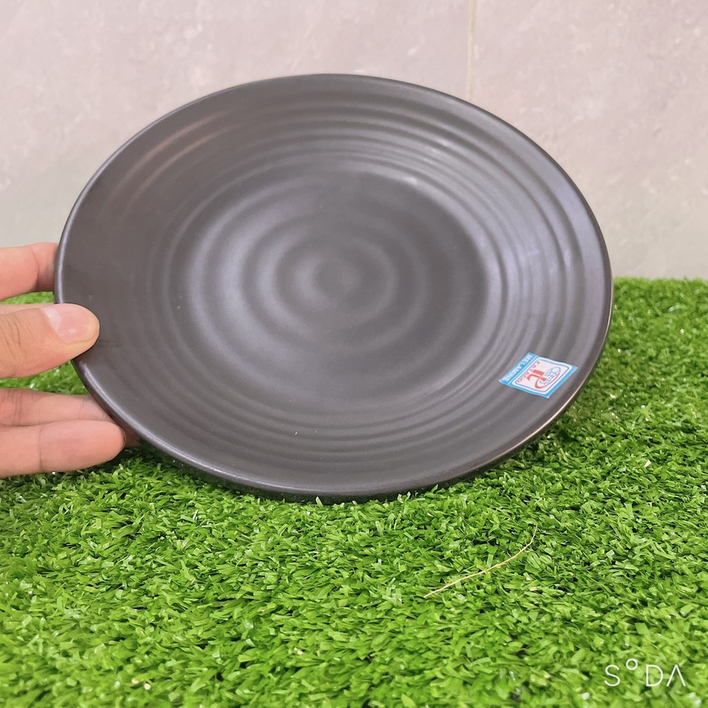 Dĩa gân nhám đen 25cm -nhựa melamine cao cấp