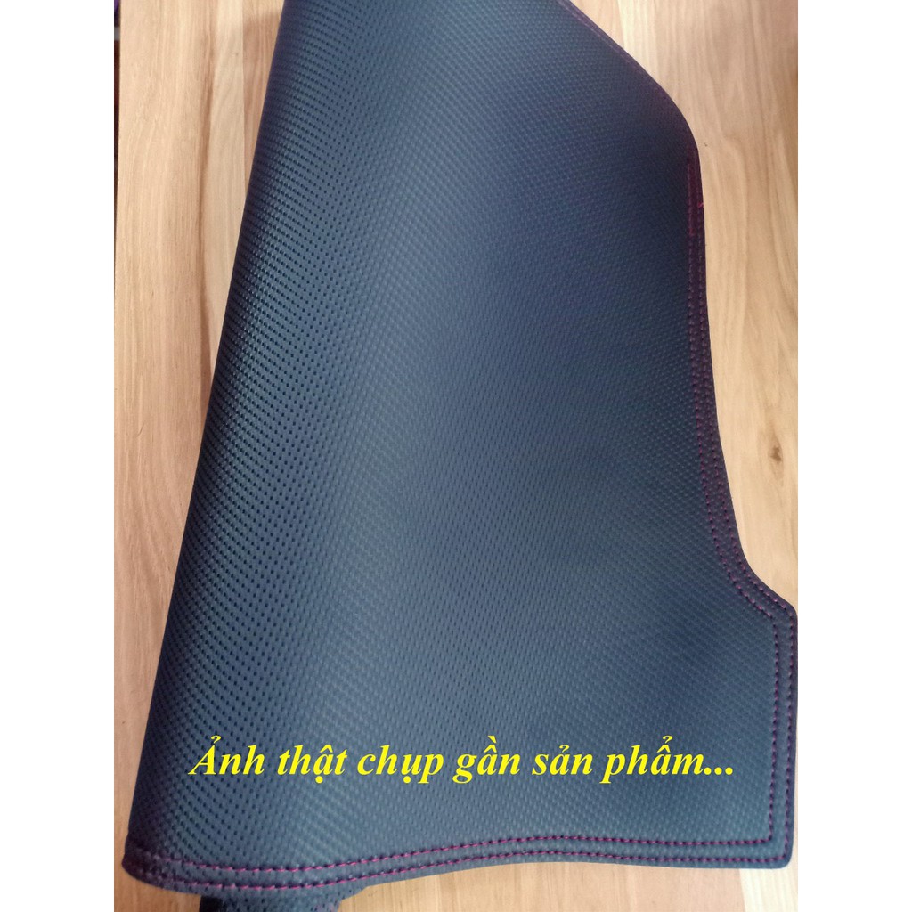 Thảm chống nắng, thảm Taplo che năng theo xe Hyundai Grand i10 2014 - 2020 mẫu Da carbon cao cấp