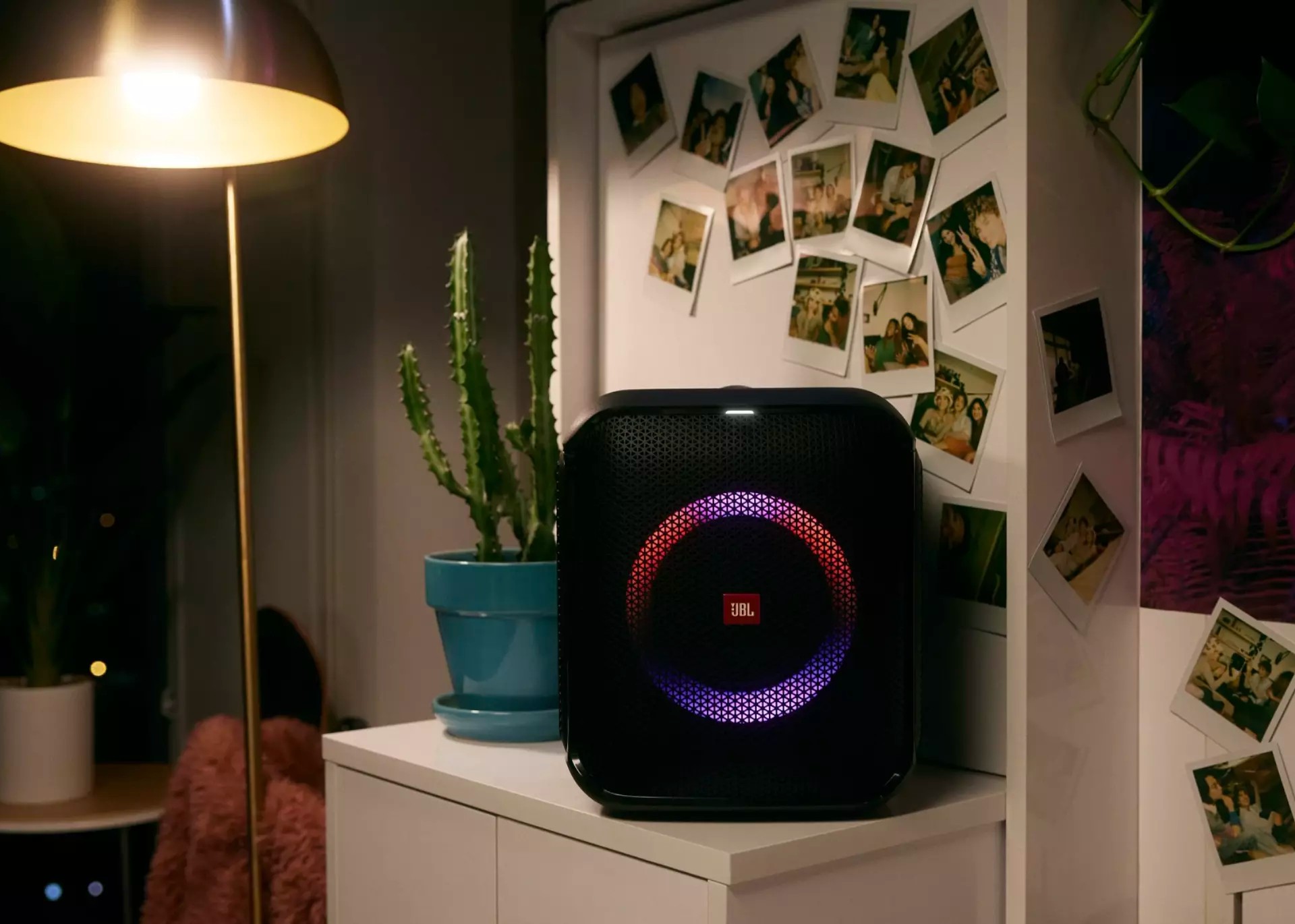 |Hàng chính hãng| Loa Bluetooth JBL Partybox Encore Essential