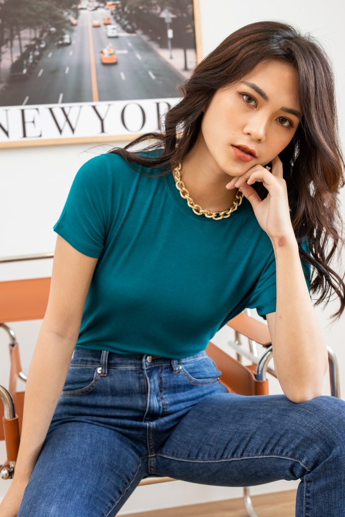 ÁO THUN CỔ TRÒN MÀU XANH VISCO
