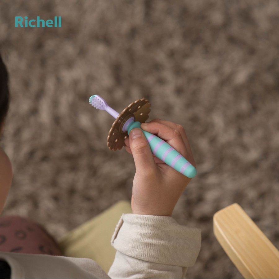 Bàn Chải Bước 5 T.L.I  (2 bàn chải + 1 khiên)_ BabyUS Store