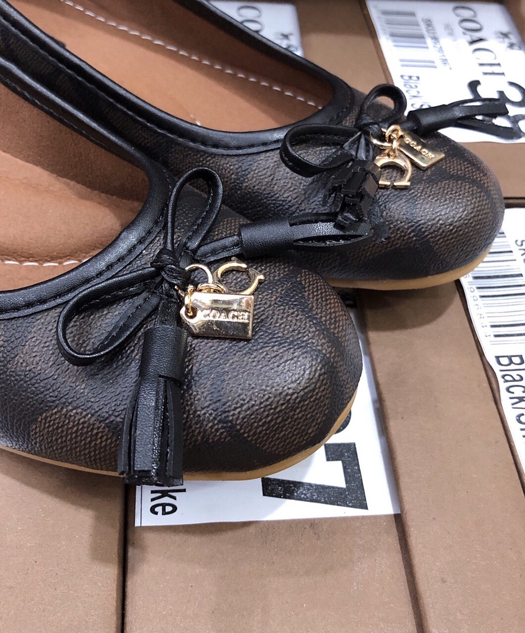 Giày Búp Bê Coach