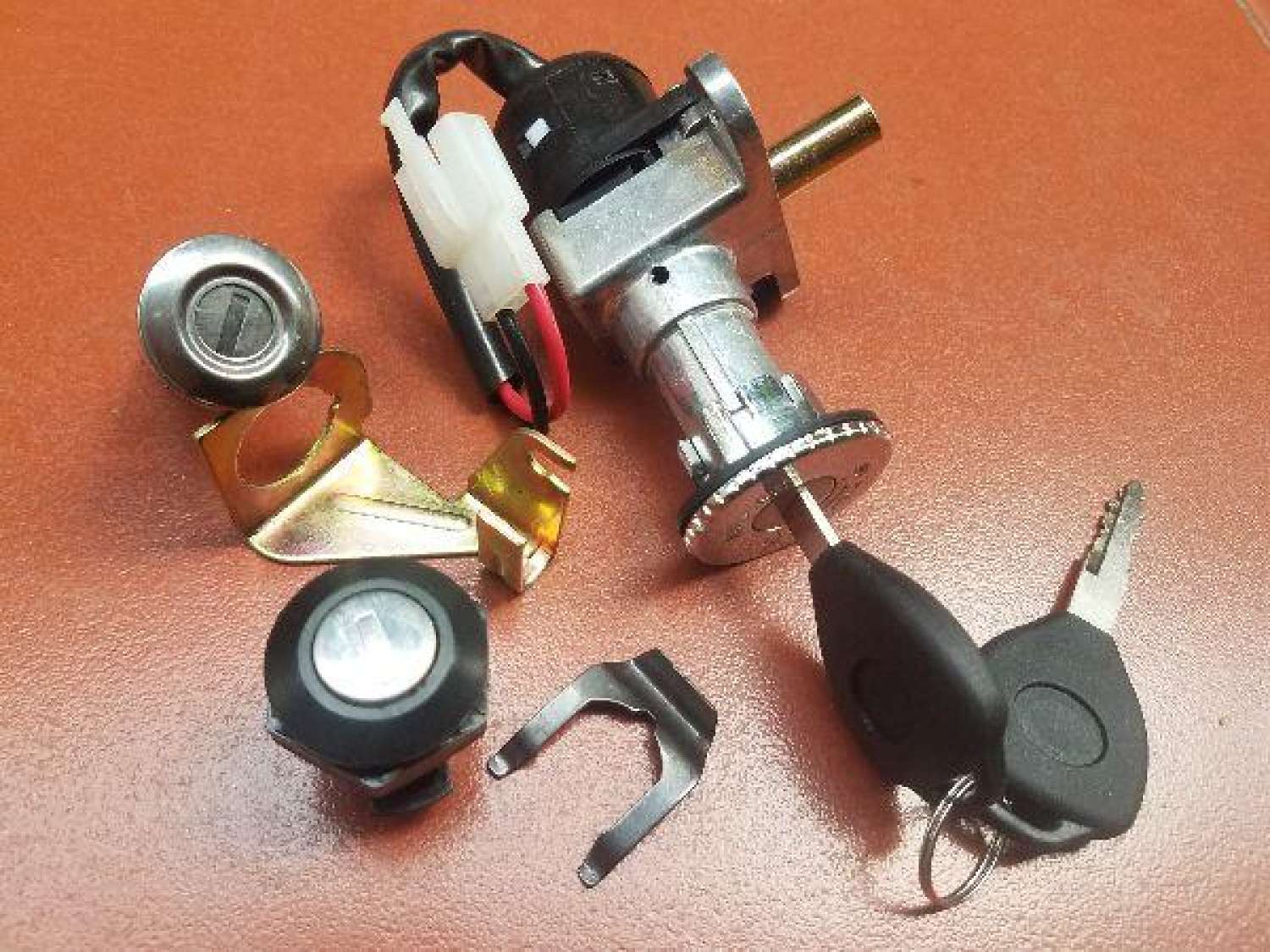 Bộ 3 khóa xe máy điện - xe Vespa