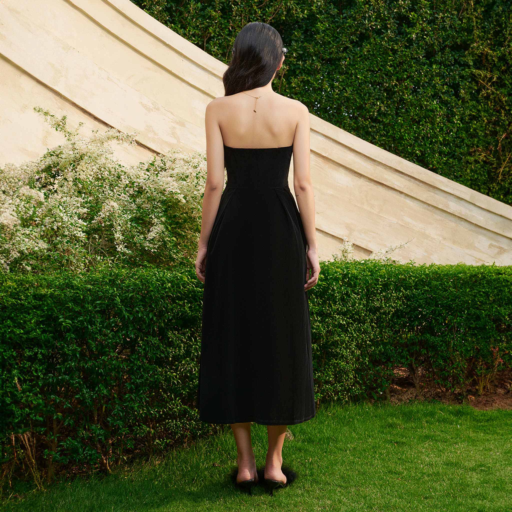 DOTTIE - Đầm midi cúp ngực phối nơ - Đen - D0576