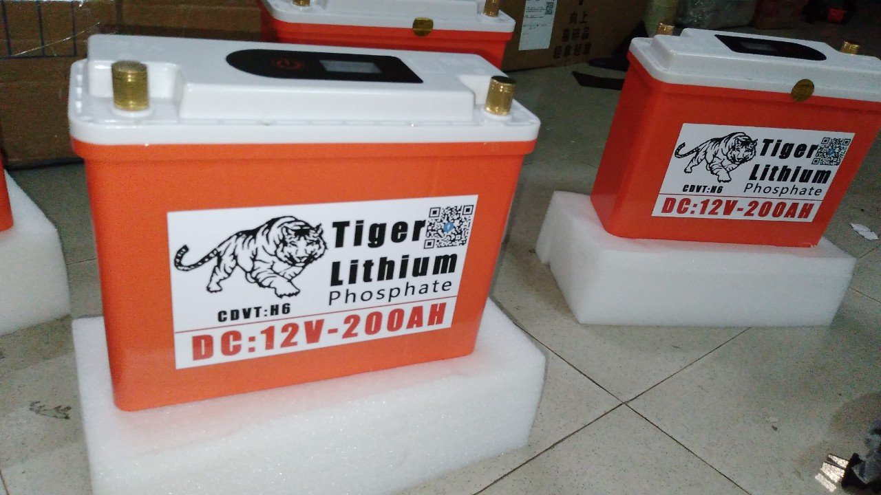 Bình Pin lithium 12V - 200Ah Chống thấm nước