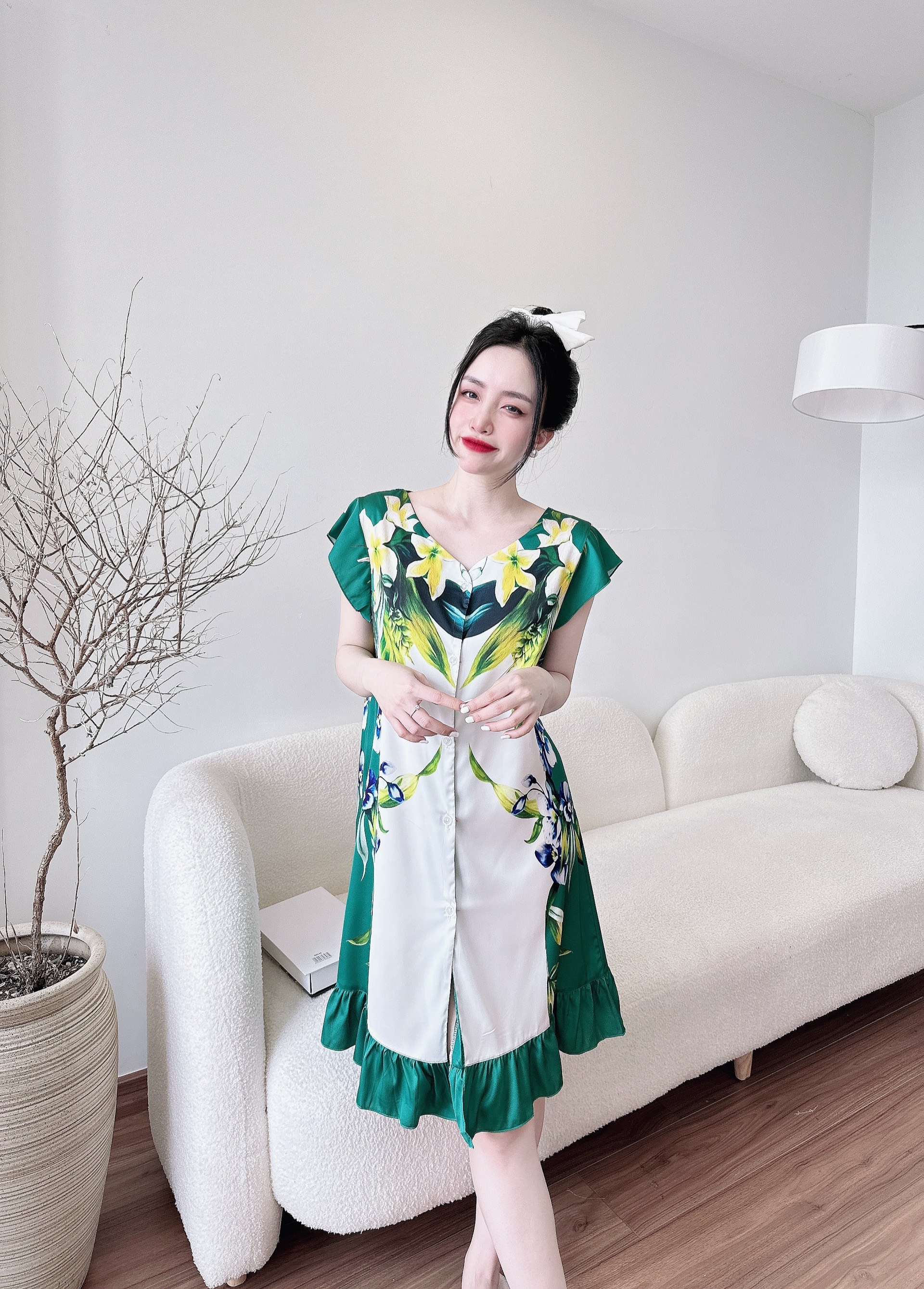 Đầm Lụa Bèo Vai Xinh Xắn